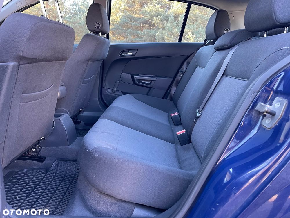 Opel Astra 1.6 Business - 11