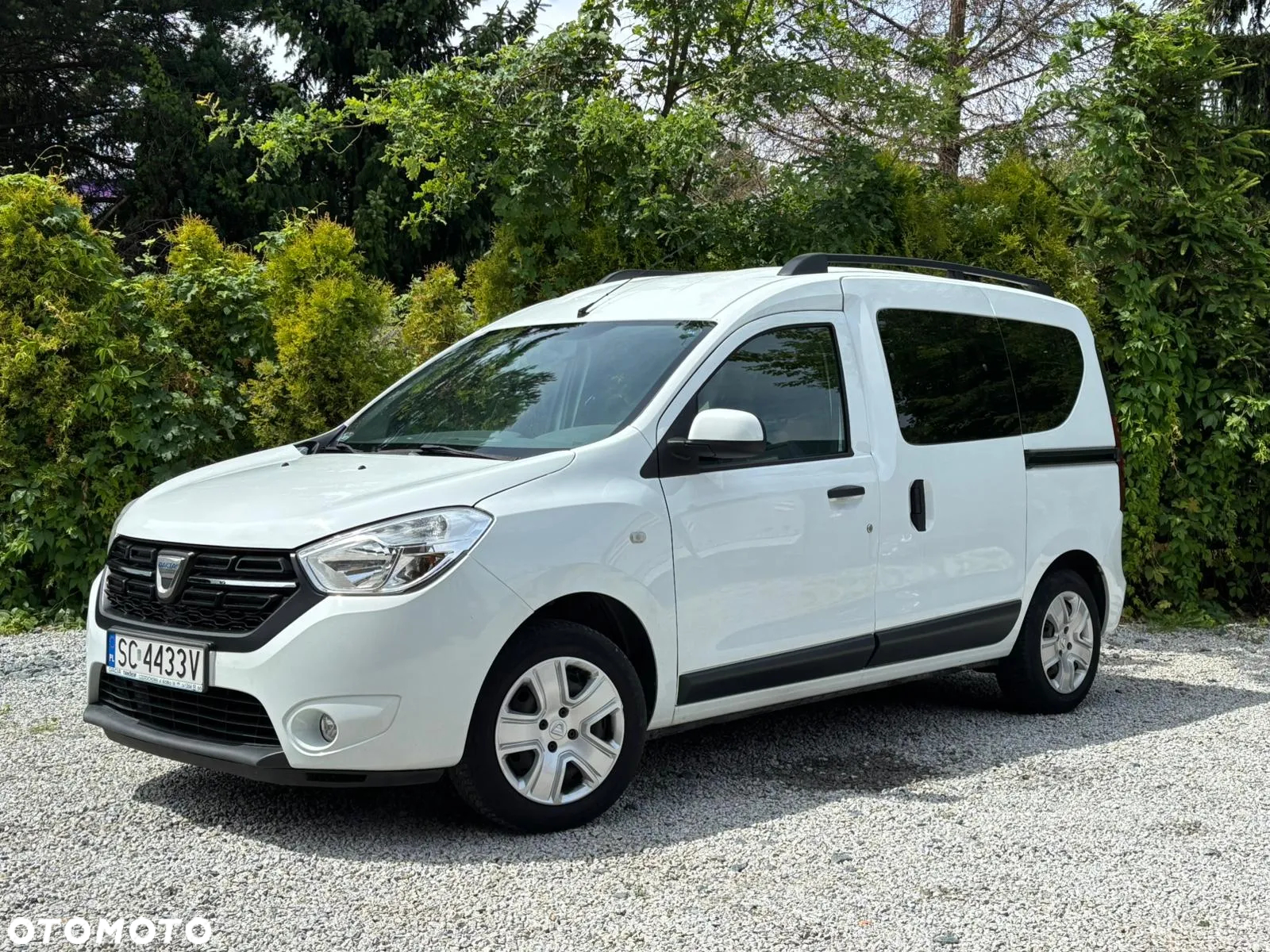 Dacia Dokker 1.6 Laureate - 13