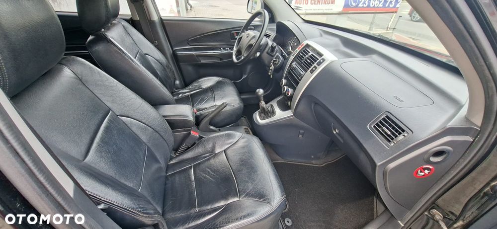 Hyundai Tucson 2.0 2WD GLS - 8