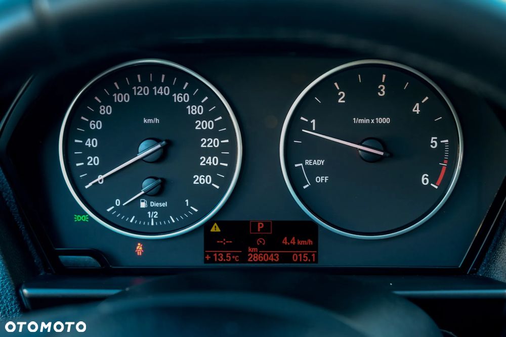 BMW Seria 1 120d Sport-Aut - 30