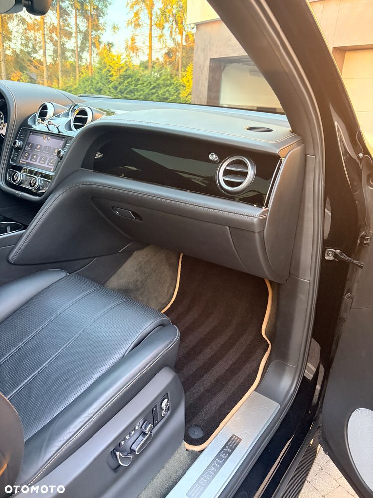 Bentley Bentayga W12 - 11