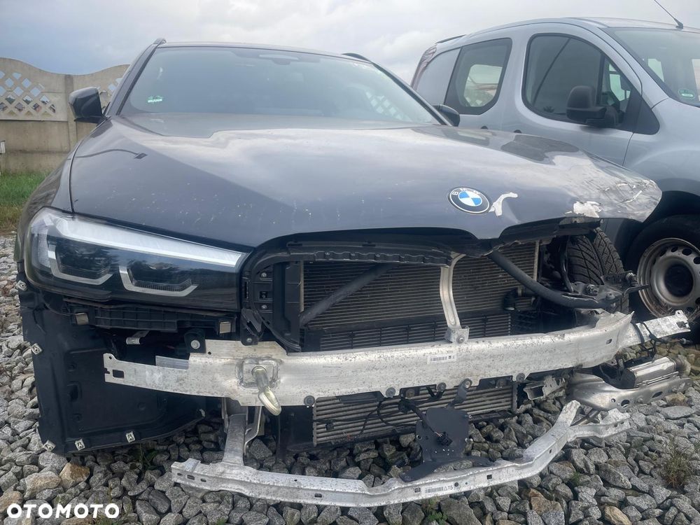 BMW Seria 5 530d xDrive M Sport Edition - 4