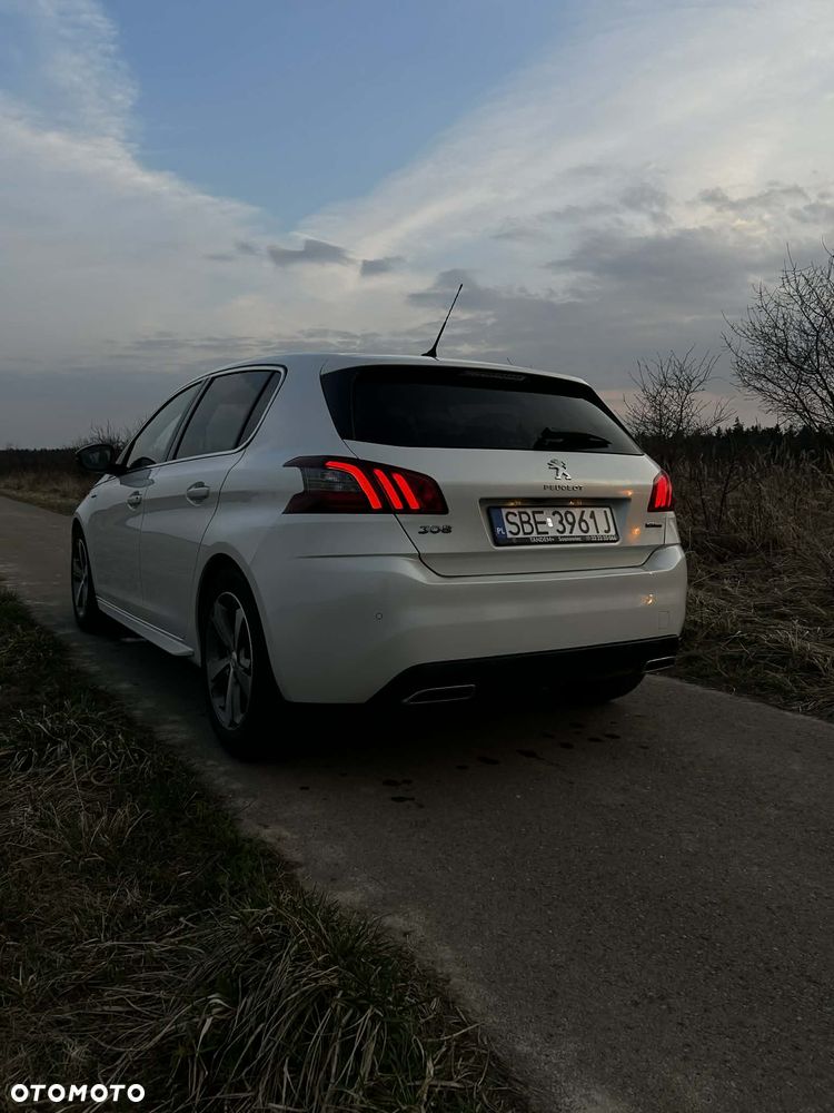 Peugeot 308 PureTech 130 GPF EAT8 Stop & Start GT - 4