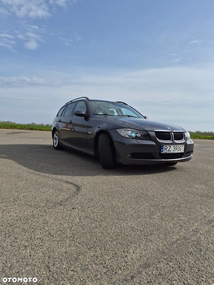 BMW Seria 3 320d - 10