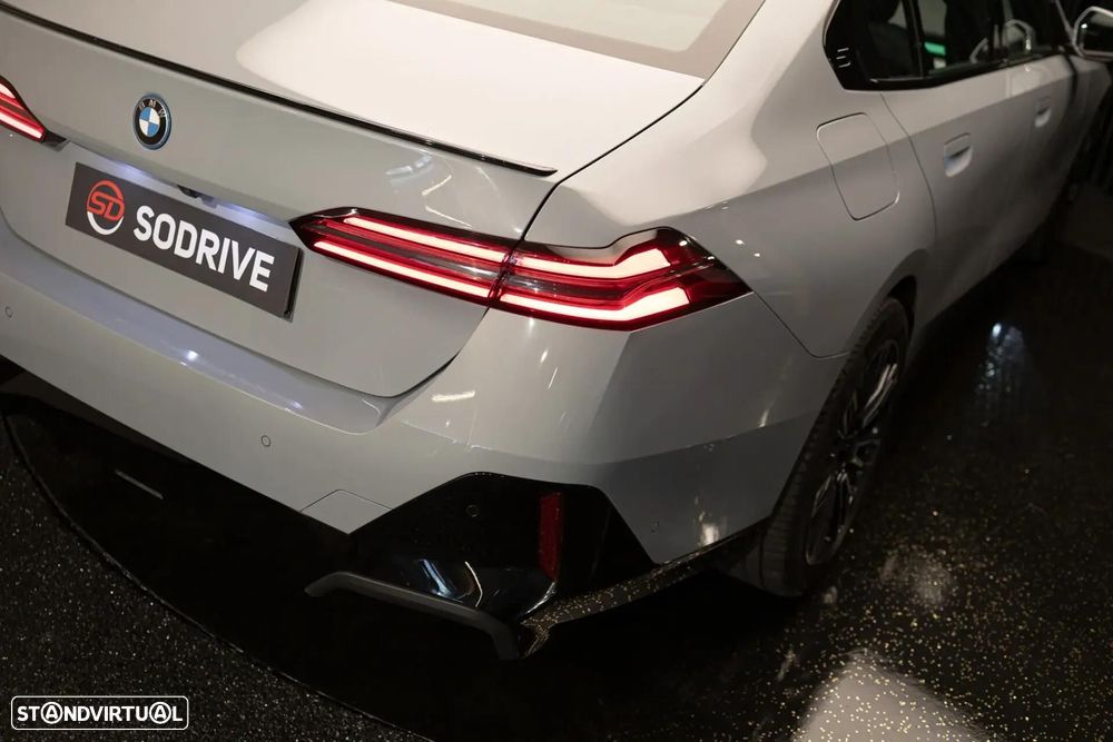 BMW 530 e Pack Desportivo M - 47