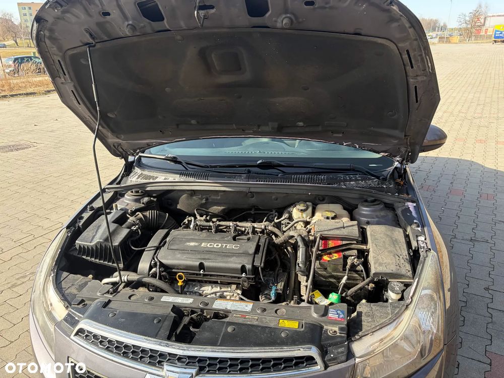 Chevrolet Cruze - 11