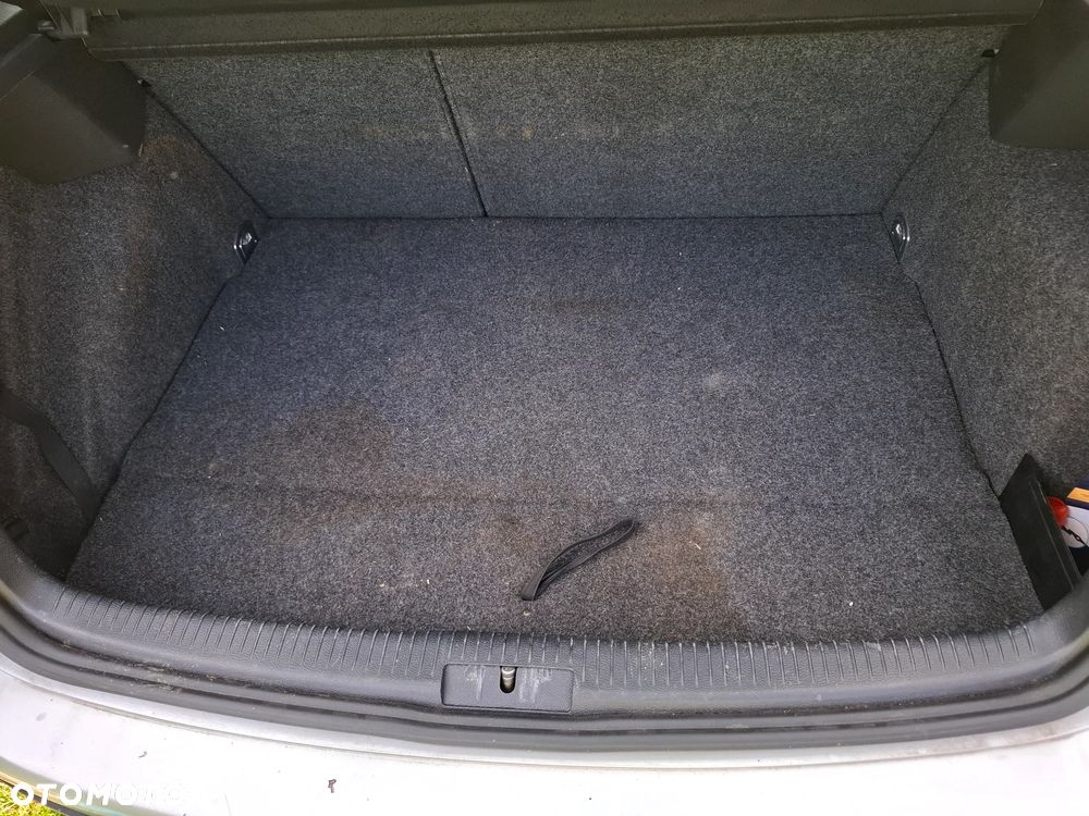 Volkswagen Golf 1.9 TDI Trendline - 14