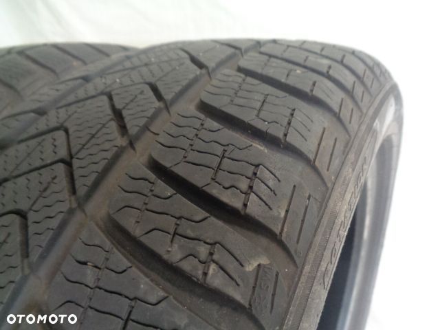 2X Pirelli Winter SottoZero 3 225/45R18 95H MO - 6