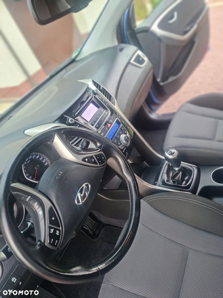 Hyundai i30 blue 1.4 Passion - 20