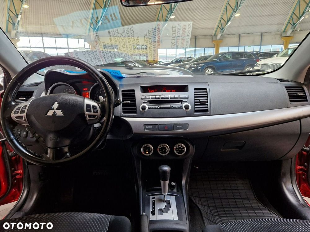 Mitsubishi Lancer - 16