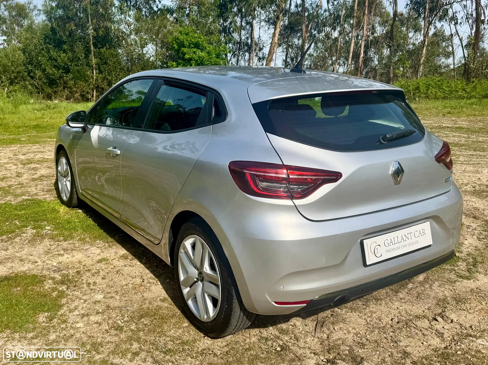 Renault Clio 1.6 E-Tech Full Hybrid Techno - 6