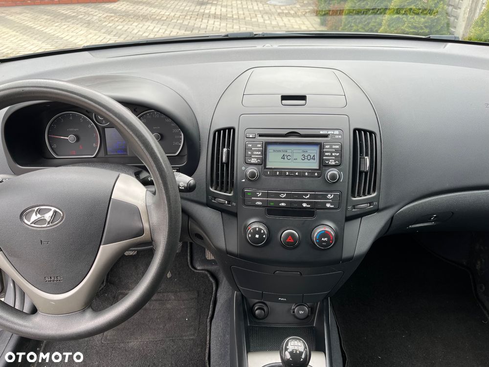 Hyundai i30 1.6 Comfort - 9