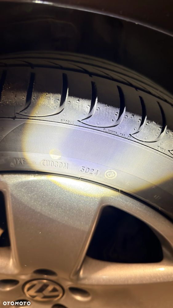 Volkswagen Passat 2.0 TDI DPF DSG Individual - 8