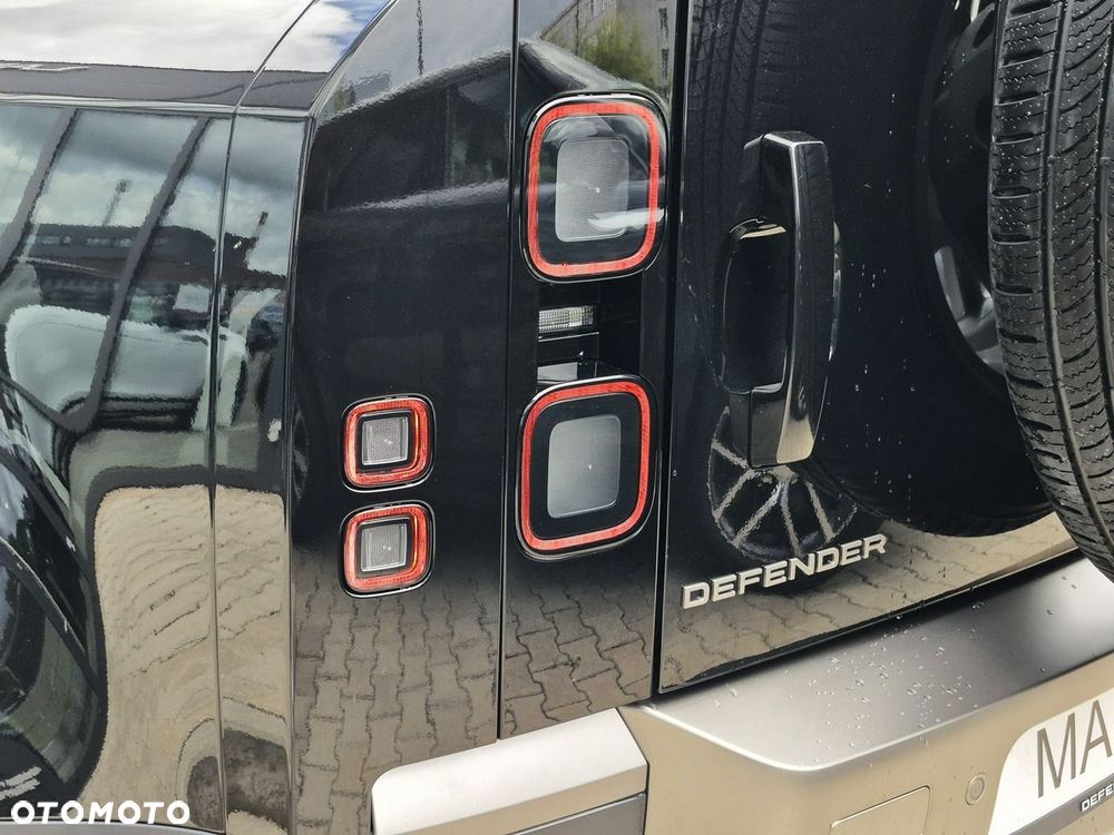Land Rover Defender 110 D200 S - 15