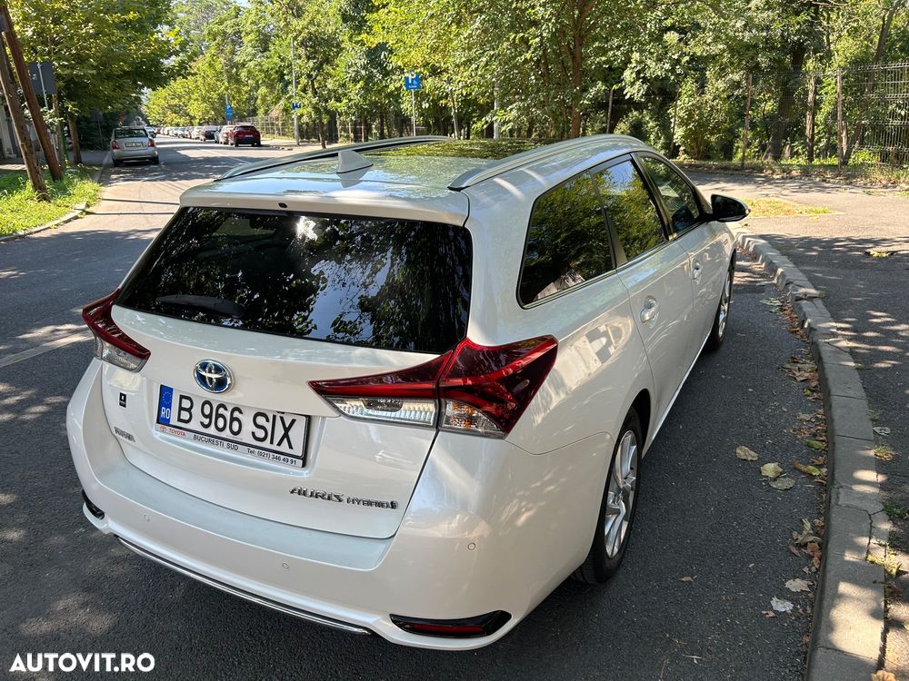 Toyota Auris 1.8 L VVT-i Sol+ - 23