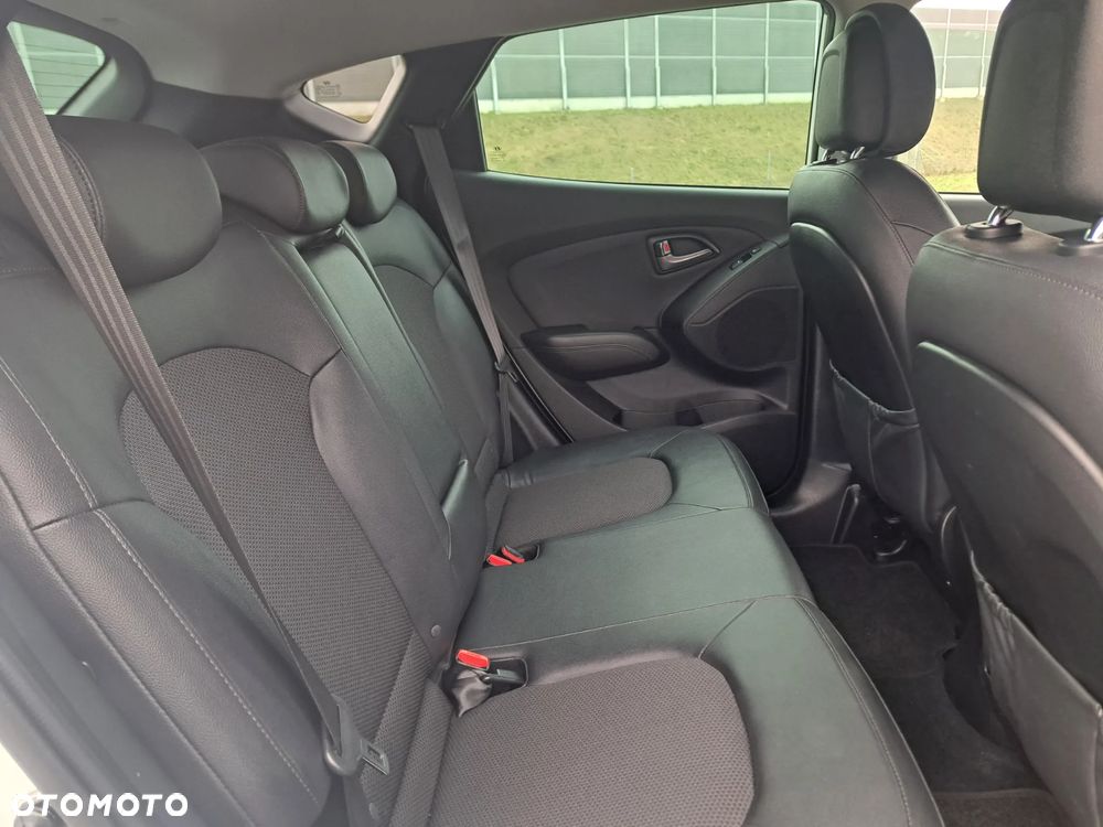 Hyundai ix35 1.7 CRDi Premium 2WD - 24