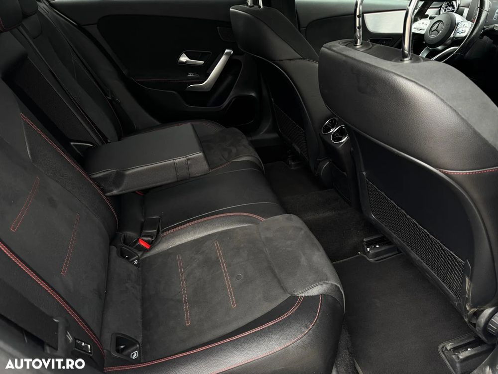 Mercedes-Benz A - 10