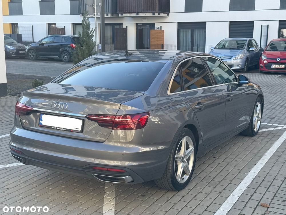 Audi A4 Limousine - 8