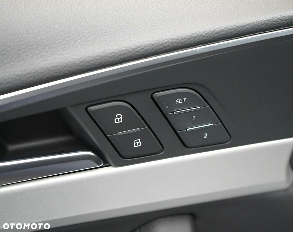 Audi A4 Limousine - 17