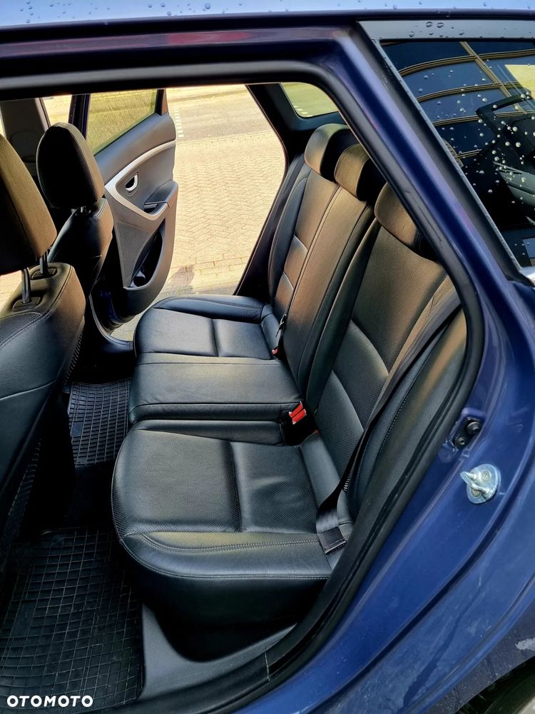 Hyundai i30 blue Kombi 1.6 GDi YES Gold - 7