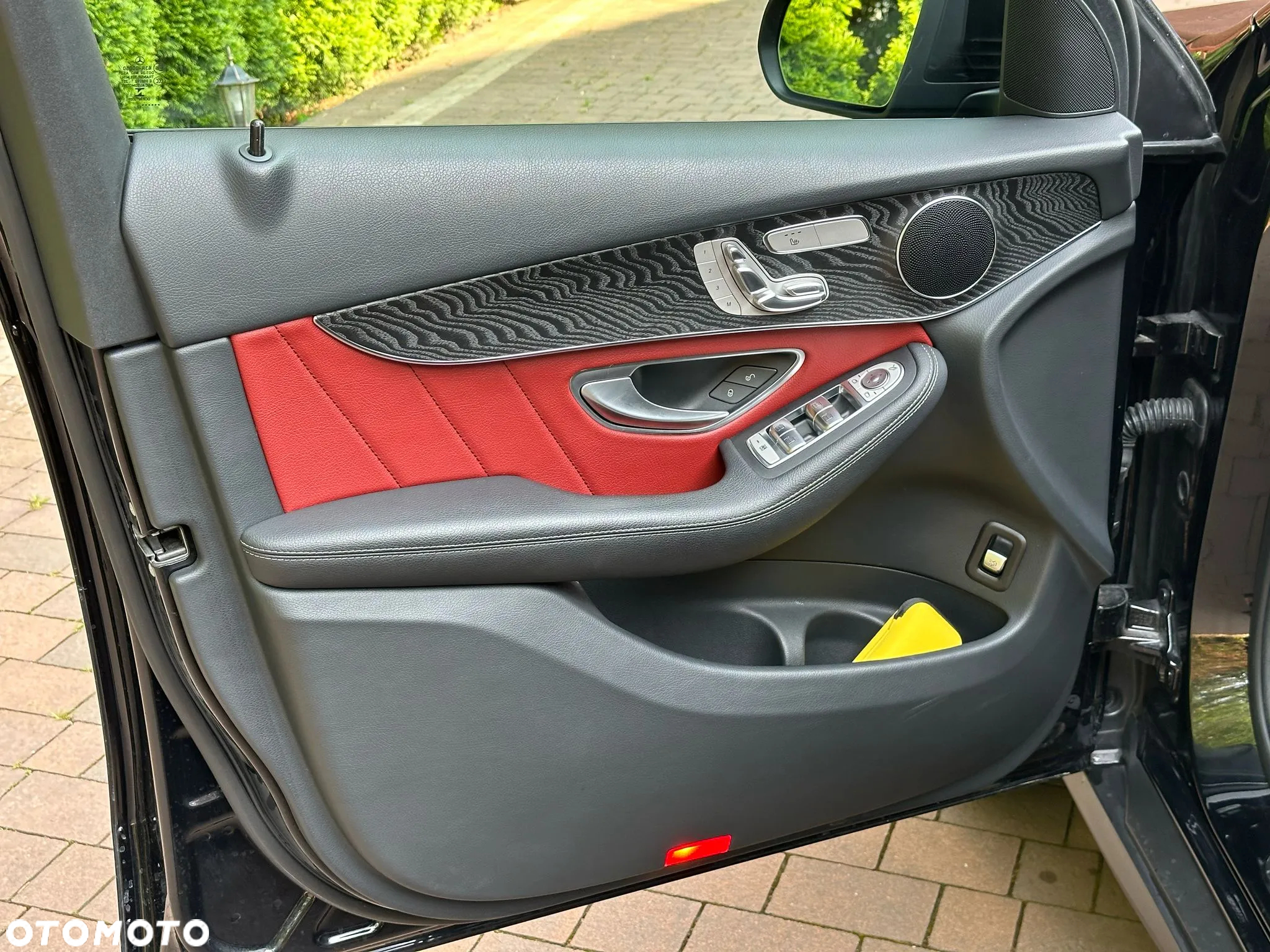 Mercedes-Benz GLC 300 4Matic 9G-TRONIC AMG Line - 6