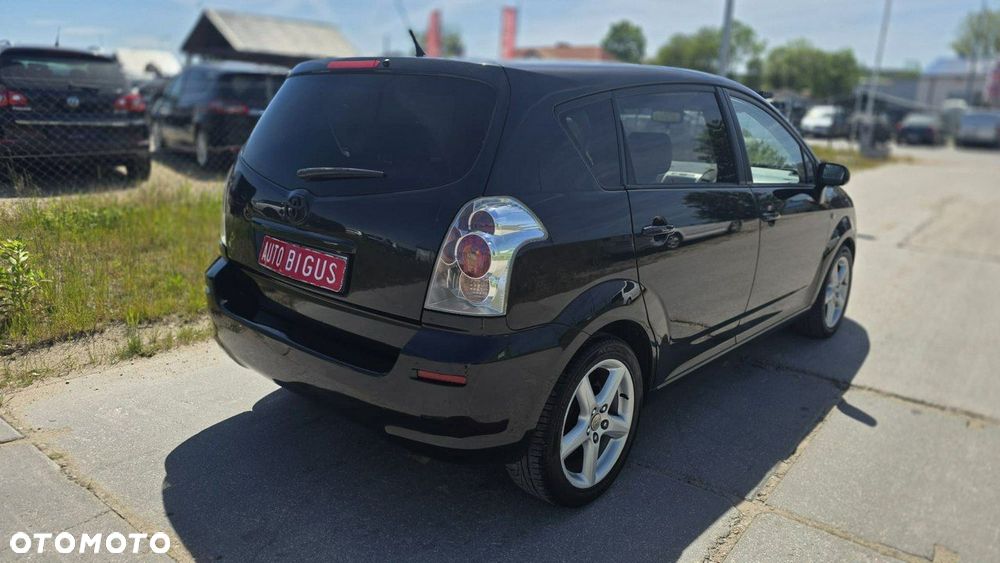 Toyota Corolla Verso - 9