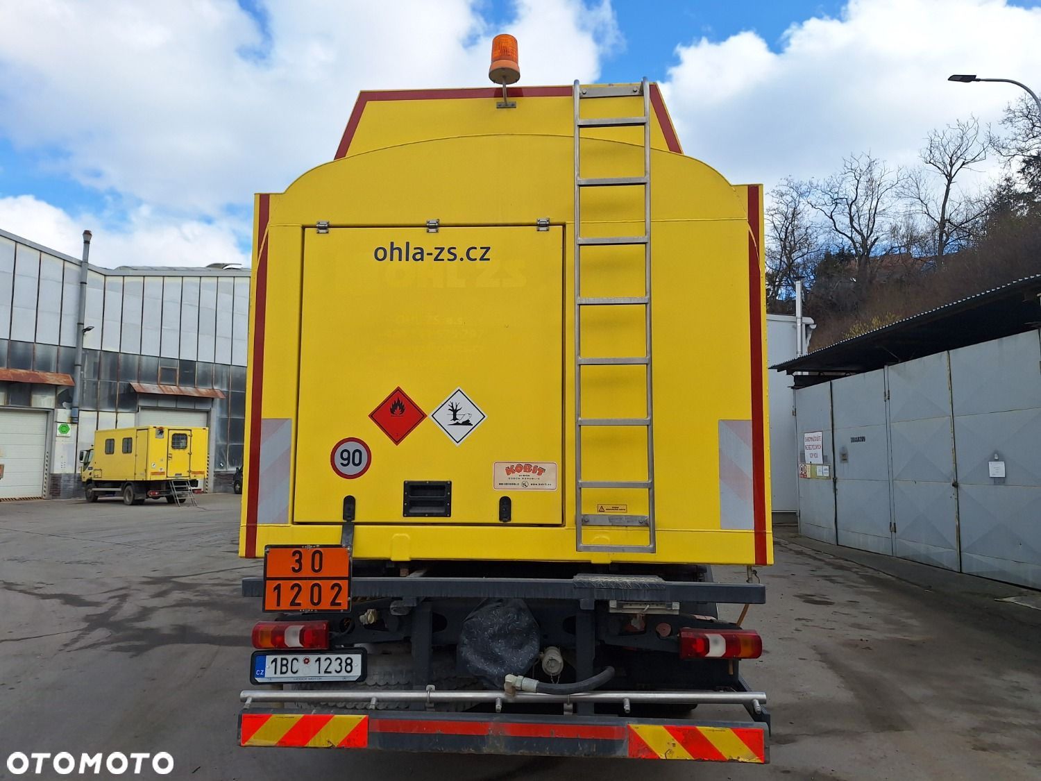 Versalift Arocs 3245 L 8X4 + Kobit - 7