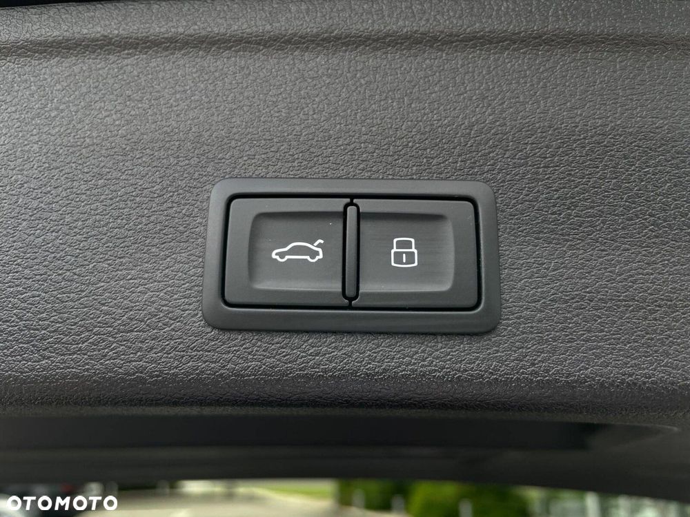 Audi A4 Avant - 10