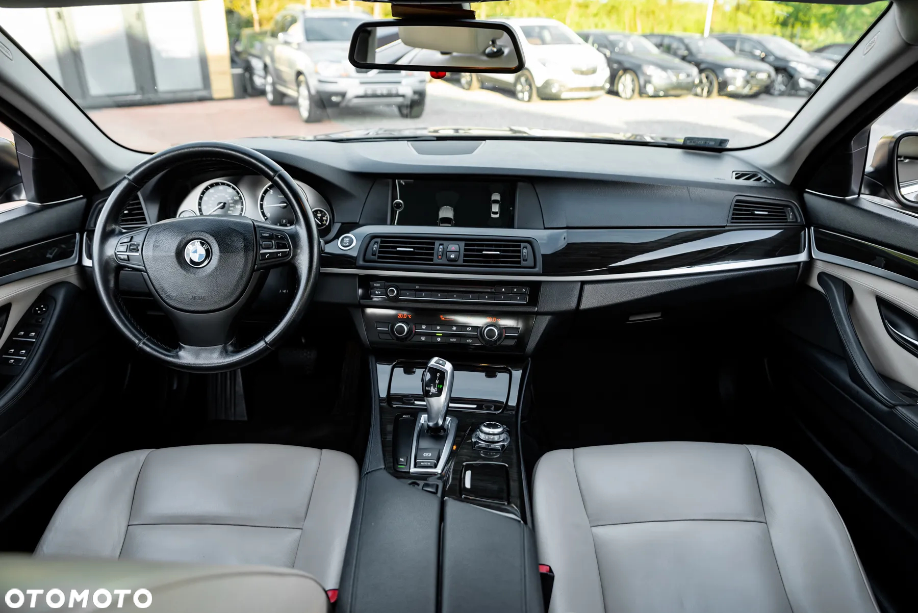 BMW Seria 5 525d Sport-Aut - 29