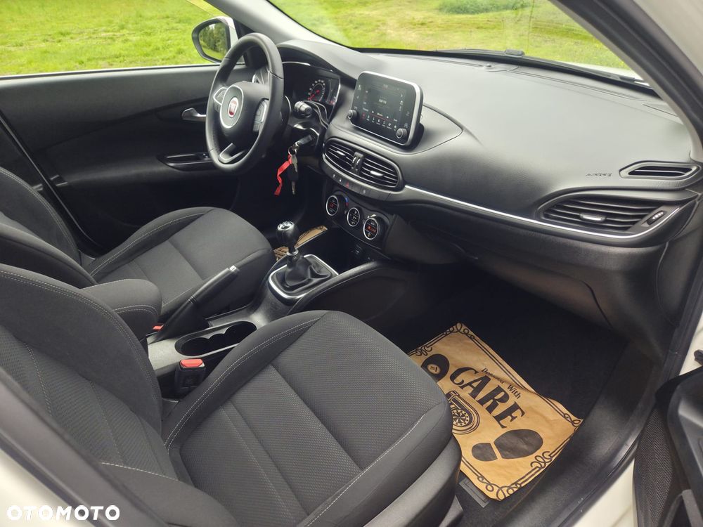 Fiat Tipo 1.4 T-Jet Business Line - 17