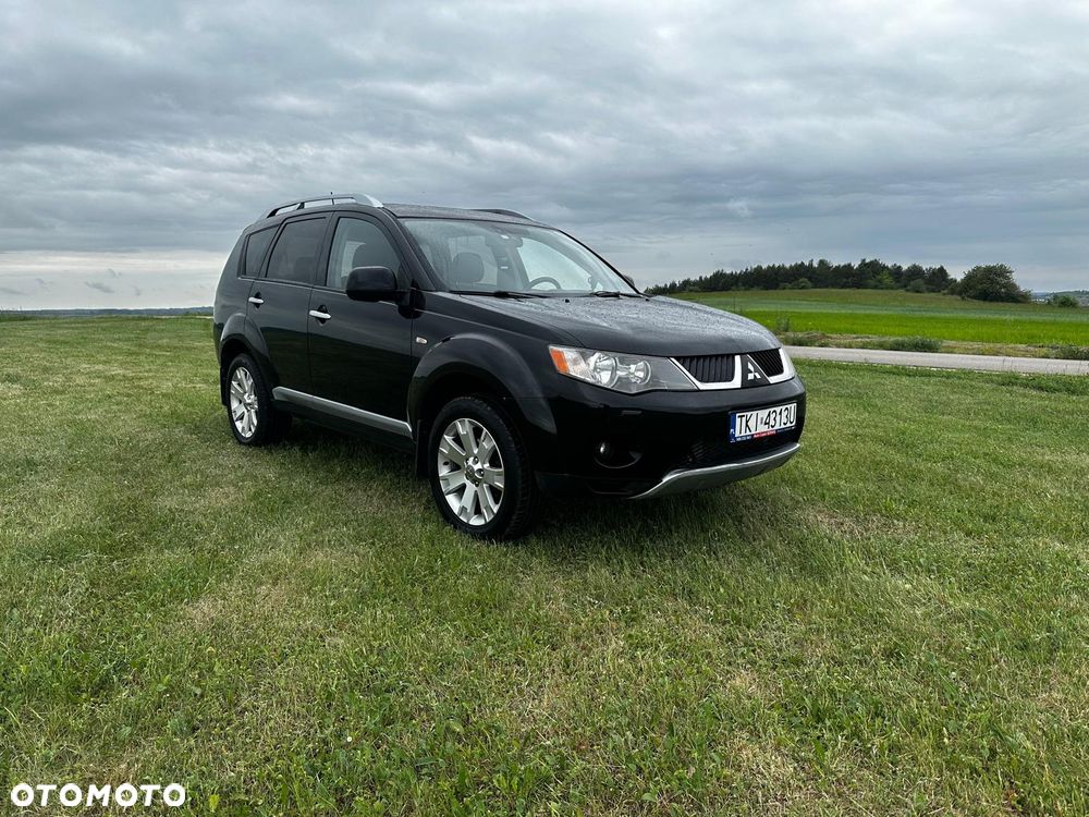 Mitsubishi Outlander 2.0 DID Instyle NAVI - 3