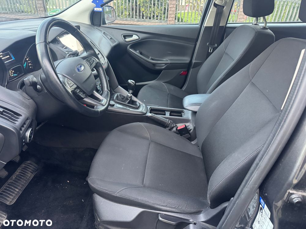 Ford Focus - 13