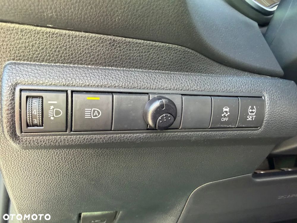 Toyota Corolla 1.8 Hybrid GPF Comfort - 36
