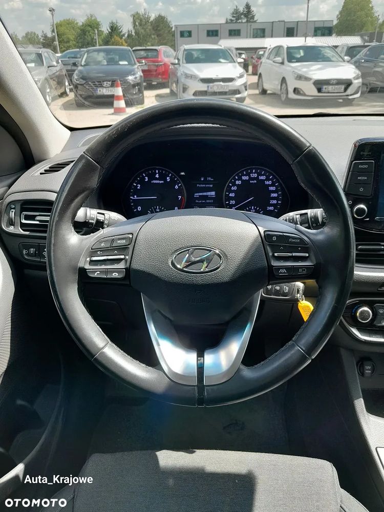 Hyundai i30 1.5 DPI Smart - 12