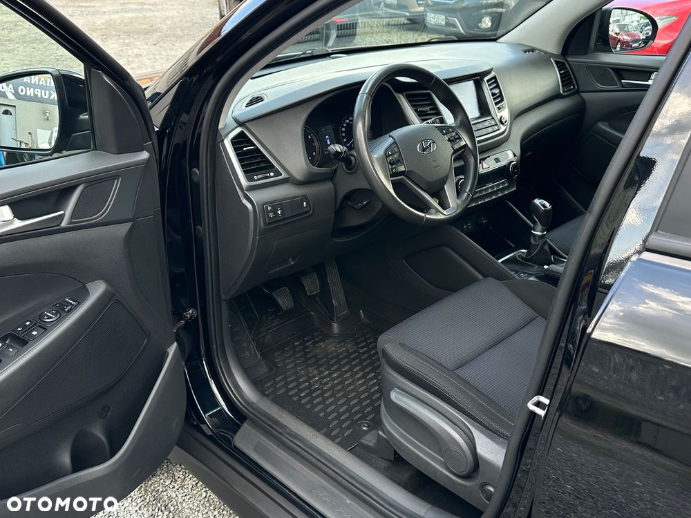 Hyundai Tucson 1.6 GDI BlueDrive Style 2WD - 11