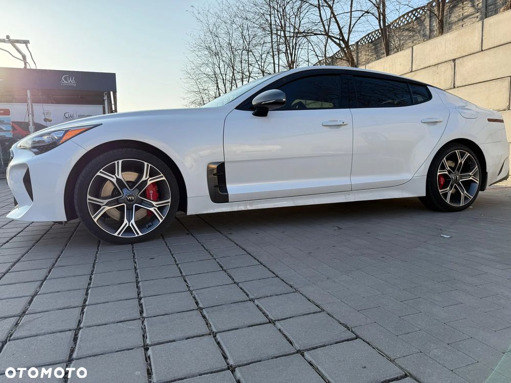 Kia Stinger 3.3 T-GDI V6 GT AWD - 31