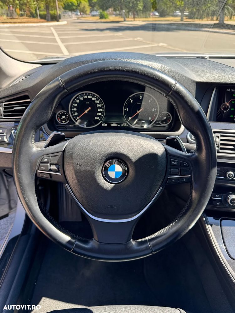 BMW Seria 5 520d xDrive AT - 16