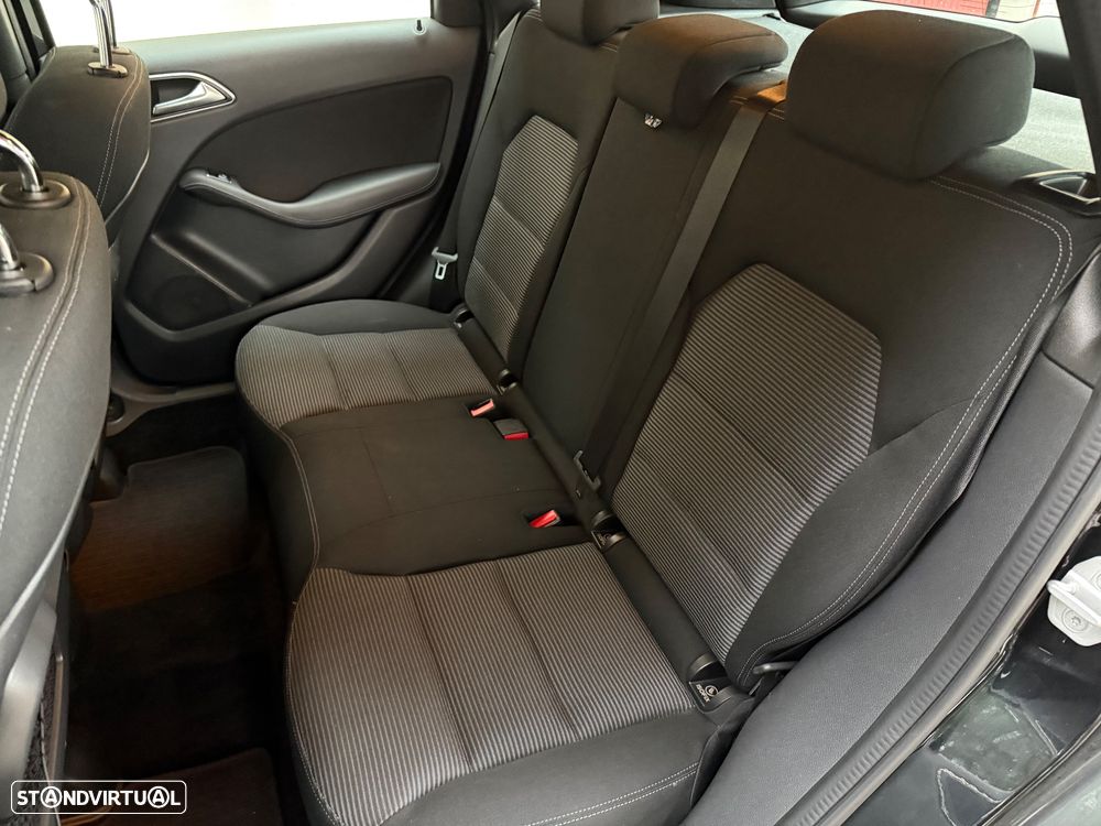 Mercedes-Benz B 180 CDi Urban - 12