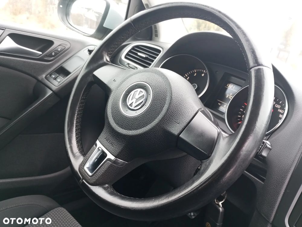 Volkswagen Golf - 12