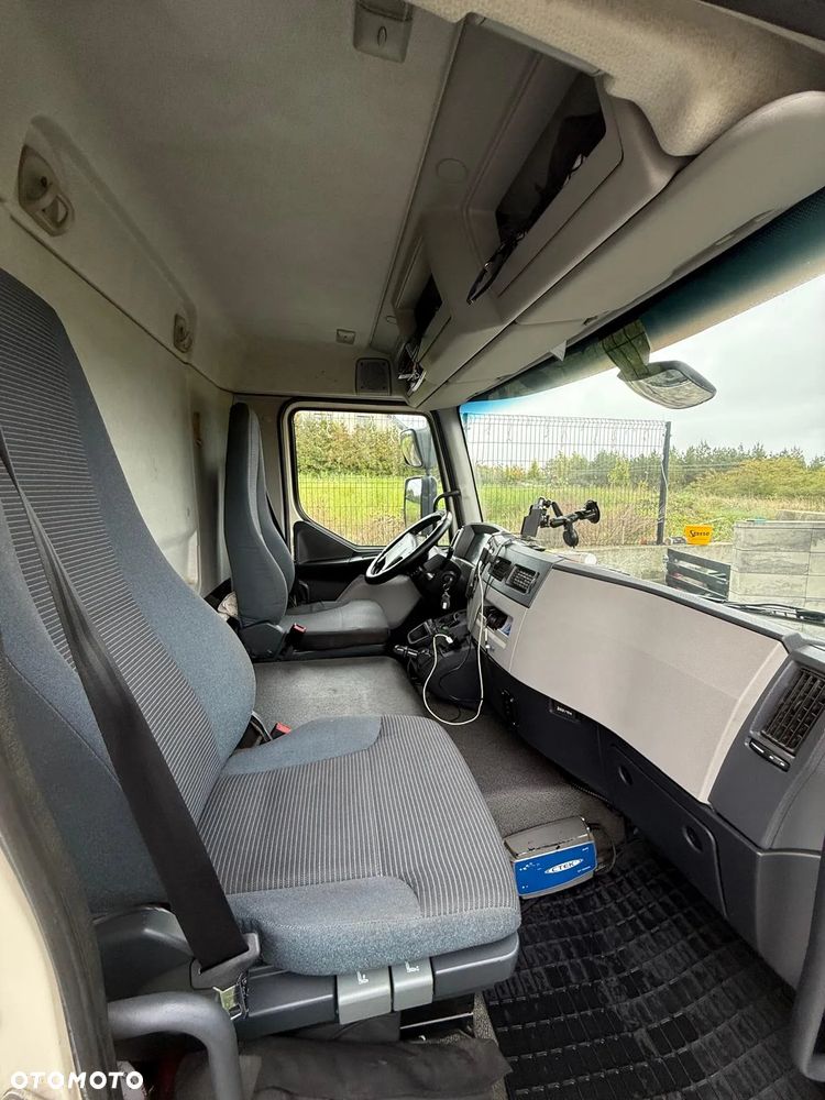 Volvo FL 240 - 12