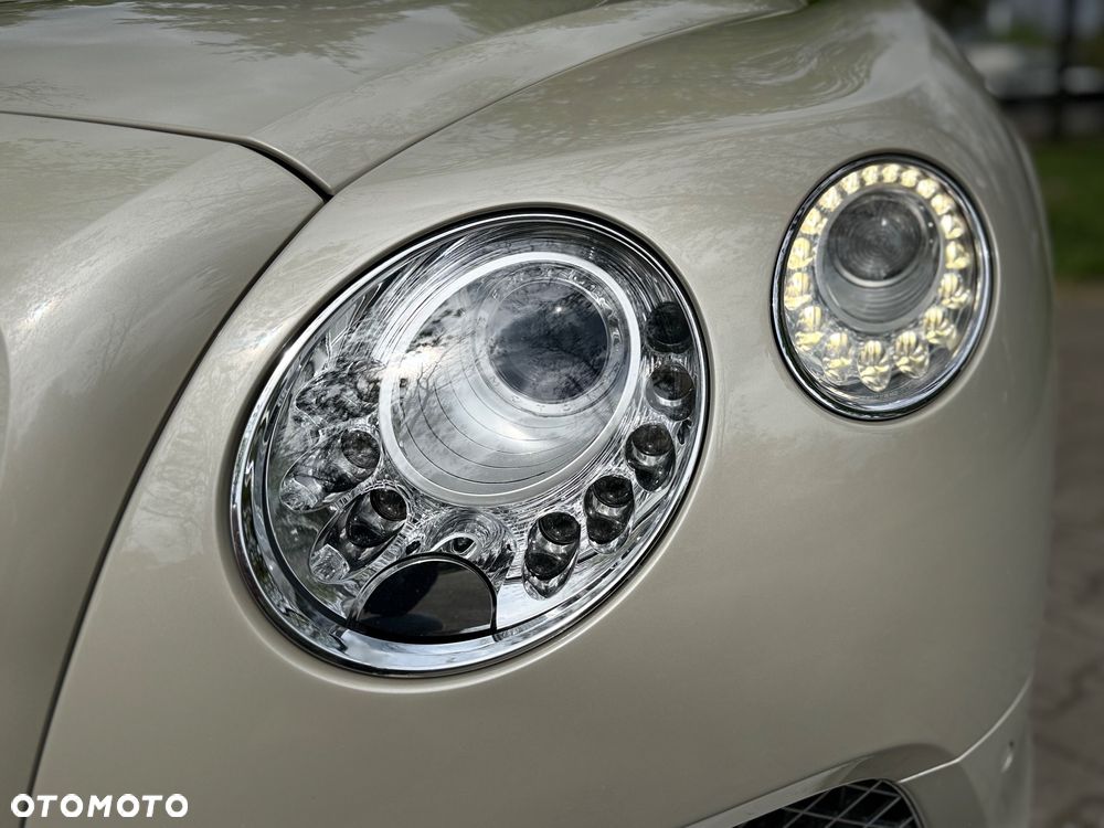 Bentley Continental GT W12 - 16