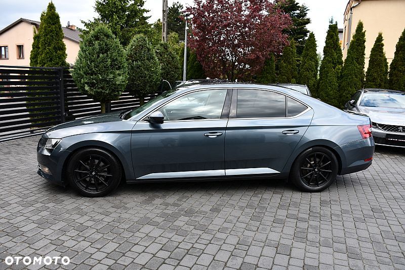 Skoda Superb 1.6 TDI DSG Style - 27