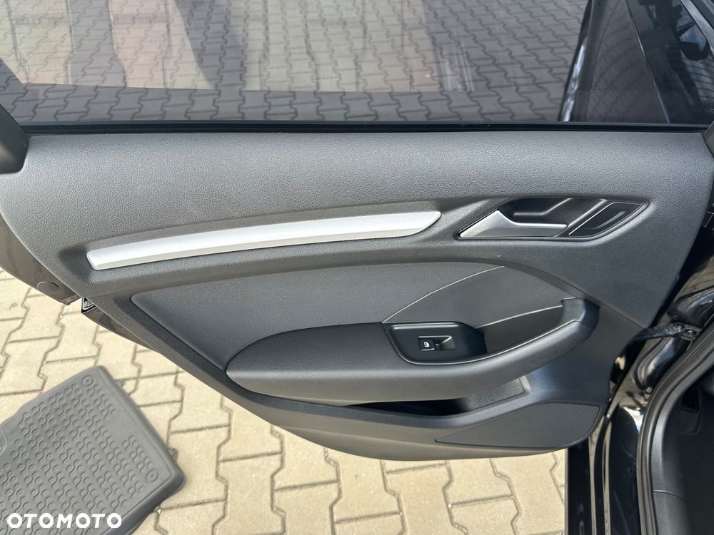 Audi A3 ver-1-4-tfsi-attraction - 19