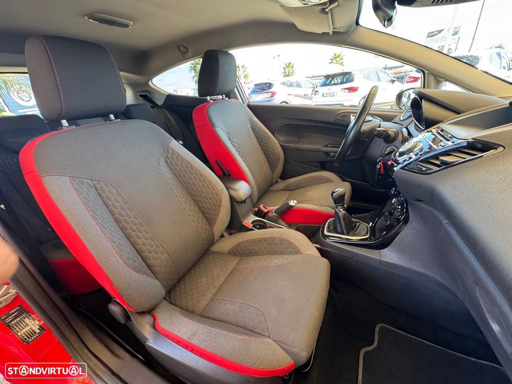 Ford Fiesta 1.0 EcoBoost S&S ST-LINE - 23