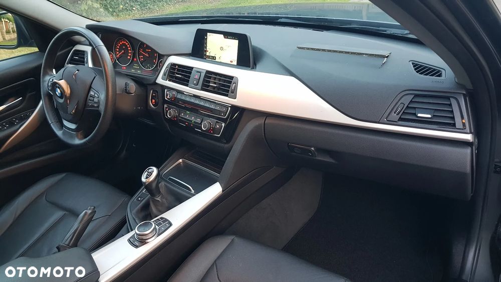 BMW Seria 3 - 30