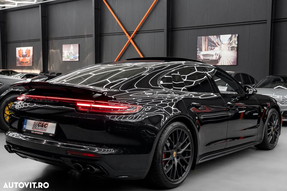 Porsche Panamera GTS - 28