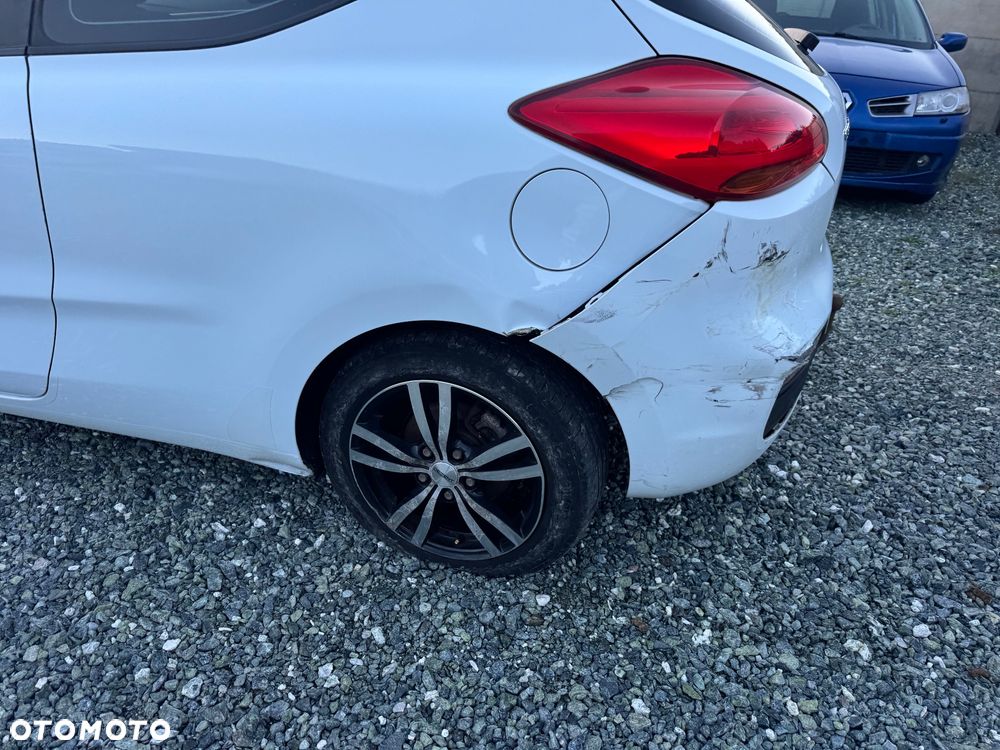 Kia ProCeed 1.4 L - 7