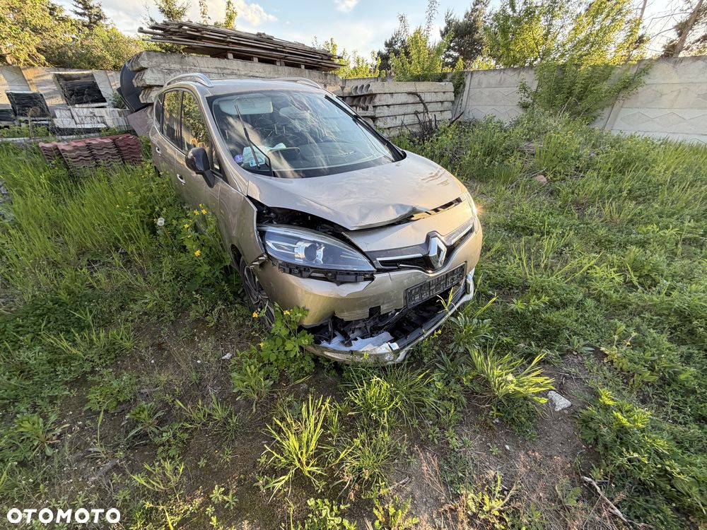 Renault Scenic - 1