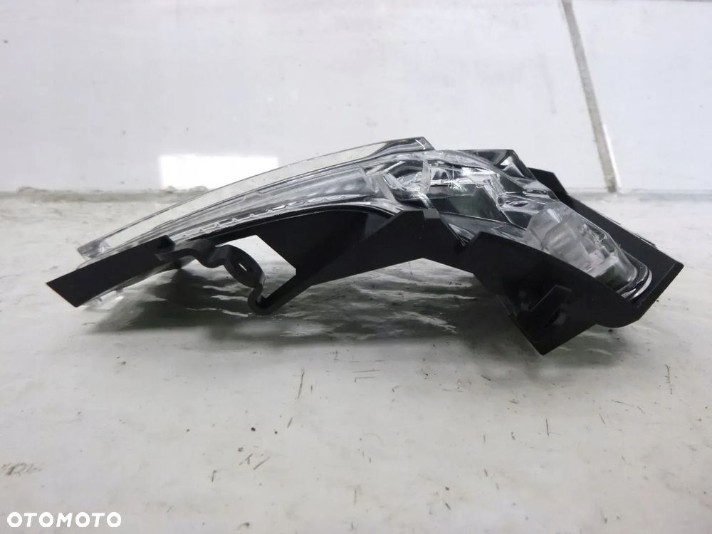 AUDI E-TRON E TRON KIERUNKOWSKAZ LUSTERKA PRAWY LEWY ORYGINAŁ - 15