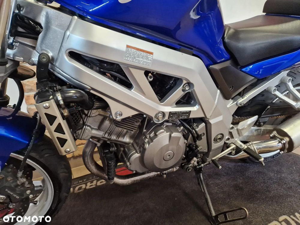 Suzuki SV - 17